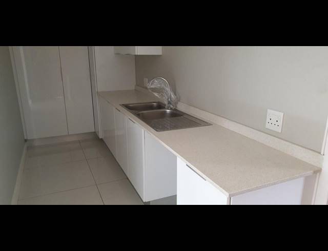 4 BEDROOM TOWNHOUSE FOR SALE IN IZINGA ESTATE
